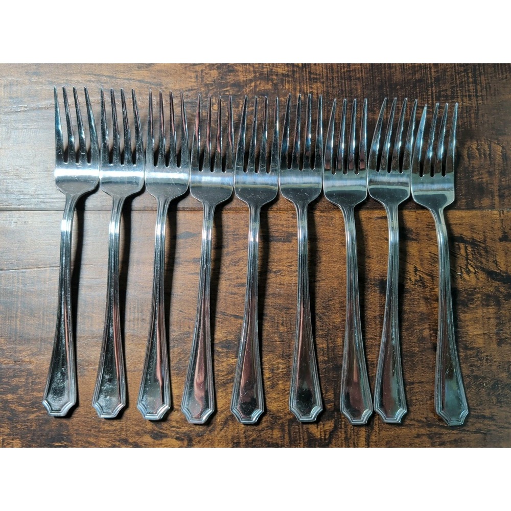 Casino Dinner Fork Lot of 9 Wallace 18/10 Glossy  Stainless Flatware